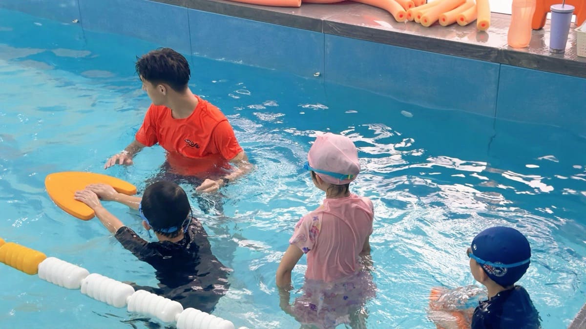 Team One Learn to Swim Class photo 6